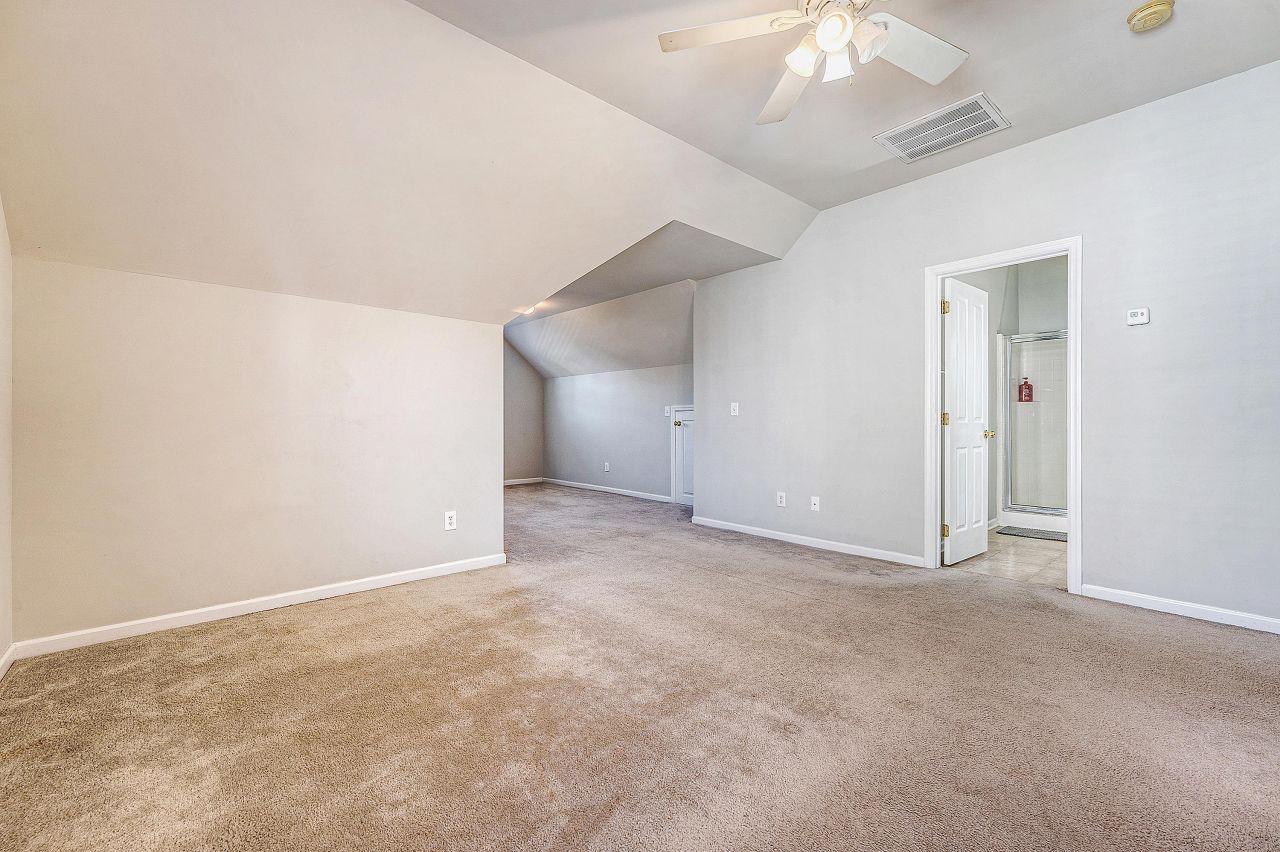 111 Foxglove Avenue Photo 23