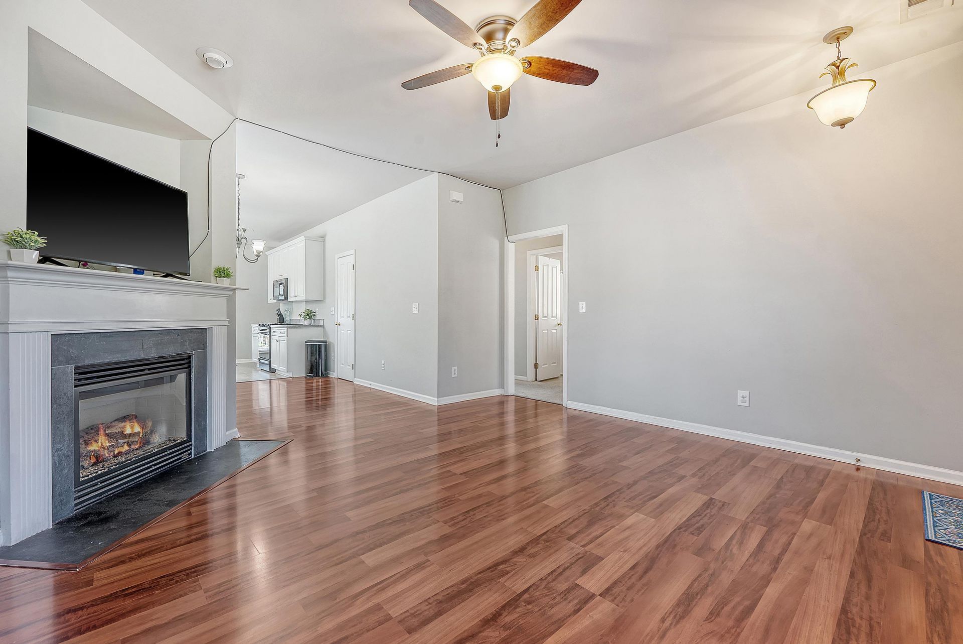 111 Foxglove Avenue Photo 8