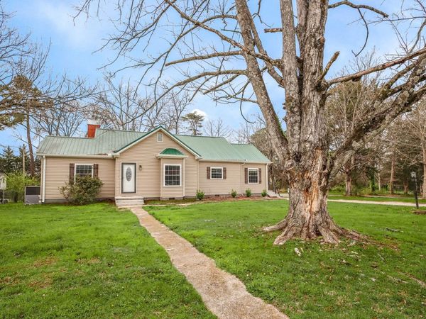 903 Union St, Shelbyville, TN 37160