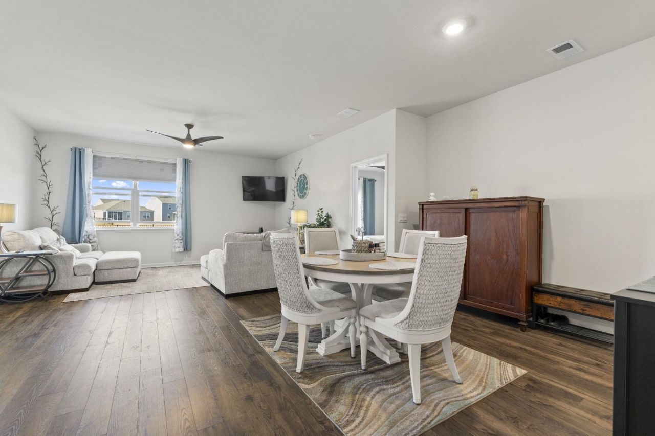 849 Green Garden Way Photo 6