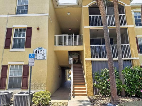 4121 Residence DR, Unit 323, FORT MYERS, FL 33901