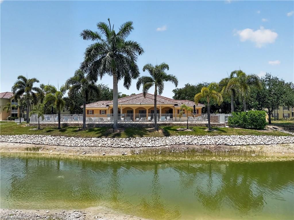 4121 Residence Dr, Unit 323, Fort Myers, FL 33901 Photo