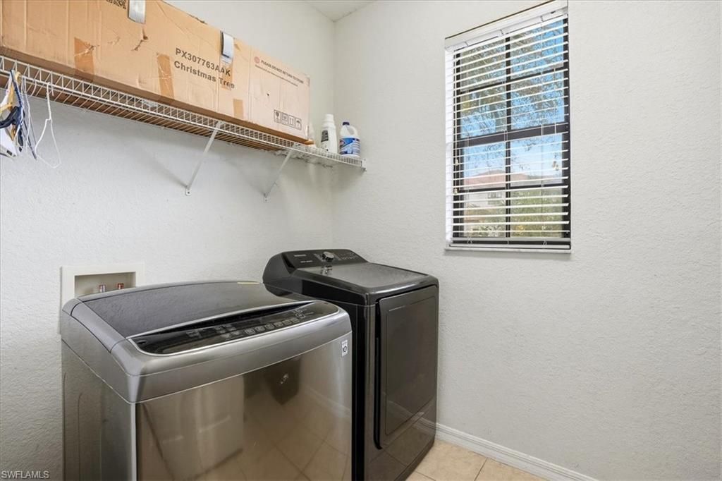 7576 Bristol Cir, Naples, FL 34120 Photo