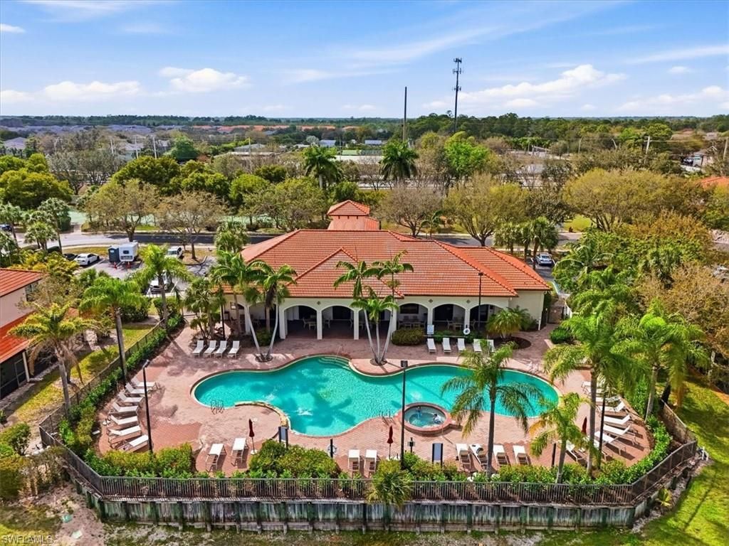 7576 Bristol Cir, Naples, FL 34120 Photo