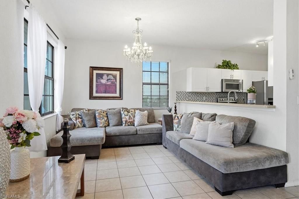 7576 Bristol Cir, Naples, FL 34120 Photo