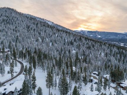 19050 Glades Place, Truckee, CA 96161 Photo