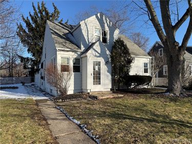 19 Allendale Road, Buffalo, NY 14215