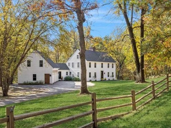 3767 Oak Ln NE, North Liberty, IA 52317