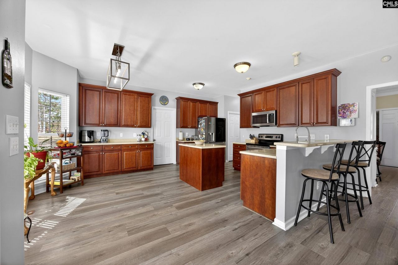 70 Ballymore Court Photo 16