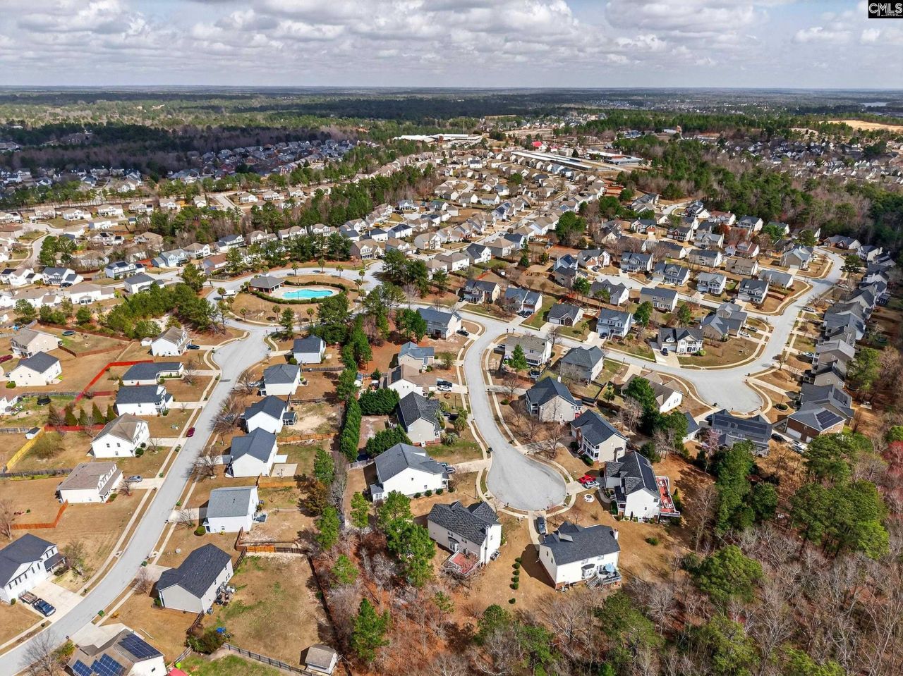 70 Ballymore Court Photo 39