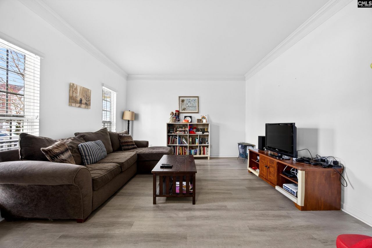 70 Ballymore Court Photo 8