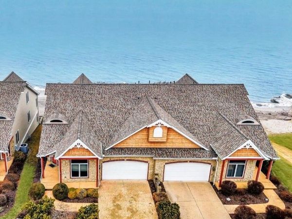 4319 Shore Drive, Lorain, OH 44053