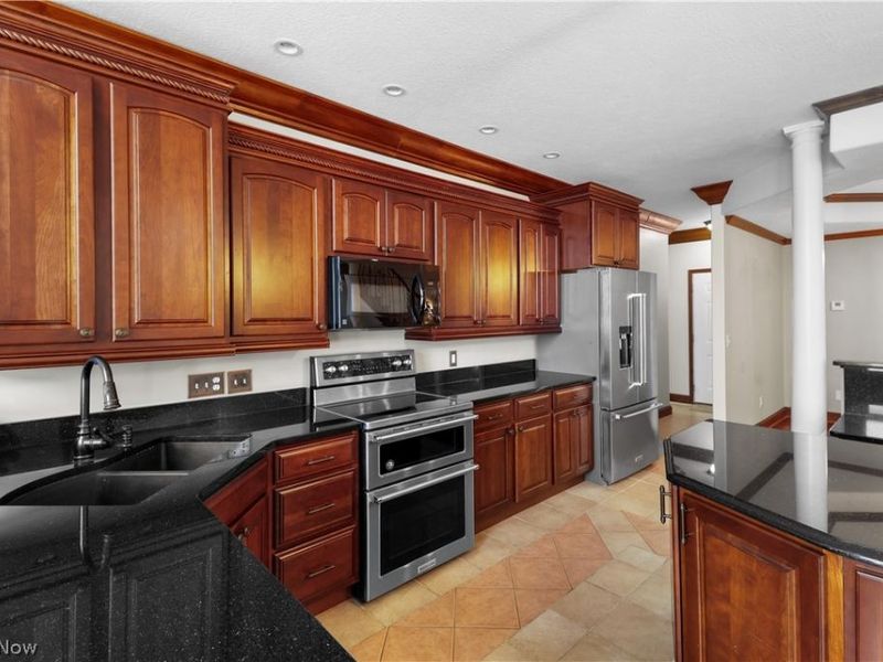 4319 Shore Drive, Lorain, OH 44053 Photo 21