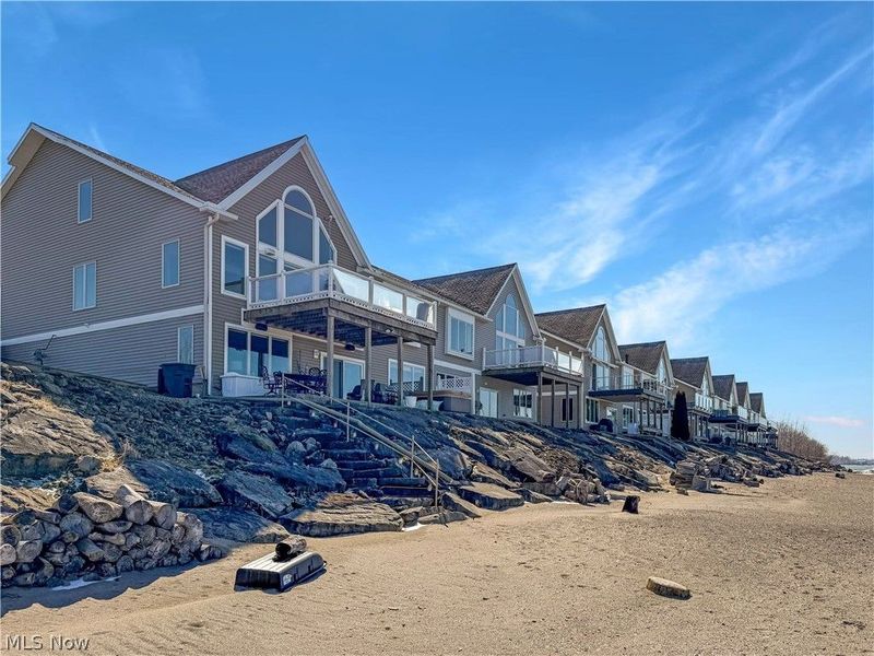 4319 Shore Drive, Lorain, OH 44053 Photo 4