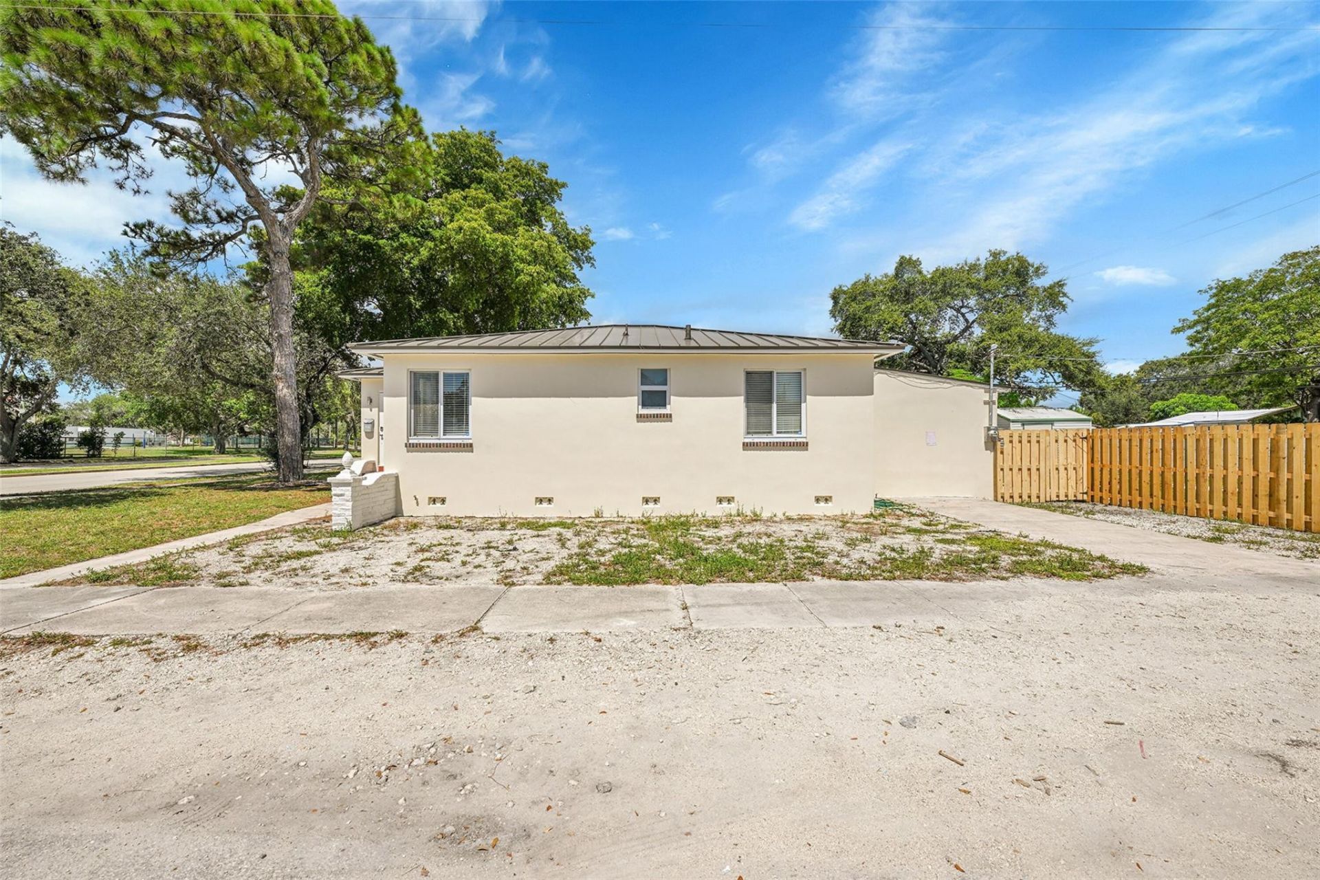 301 SW 17th Street, Fort Lauderdale, FL 33315 Photo