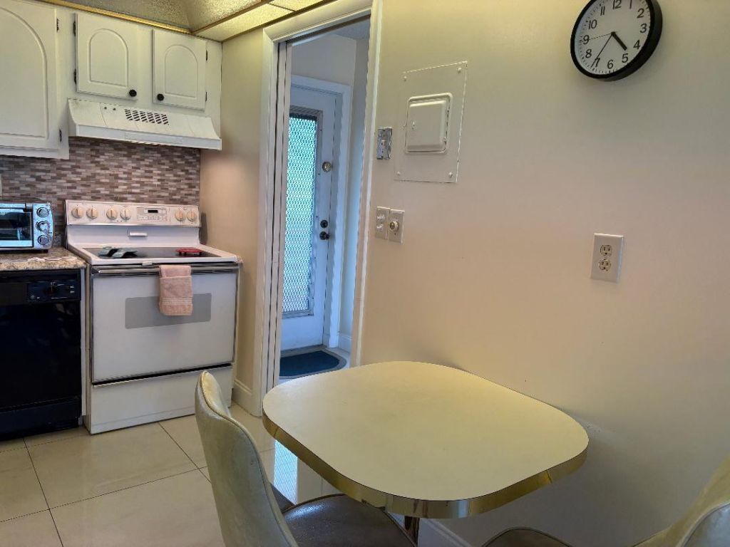 8900 Washington Boulevard, Unit 409, Pembroke Pines, FL 33025 Photo