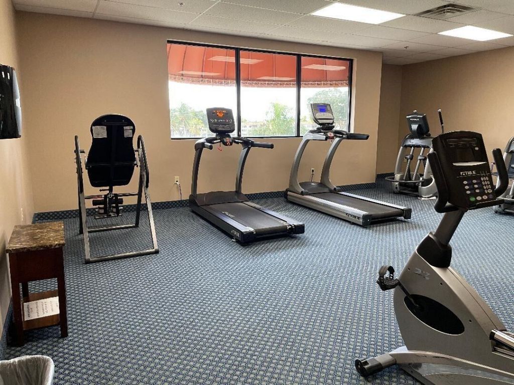 8900 Washington Boulevard, Unit 409, Pembroke Pines, FL 33025 Photo