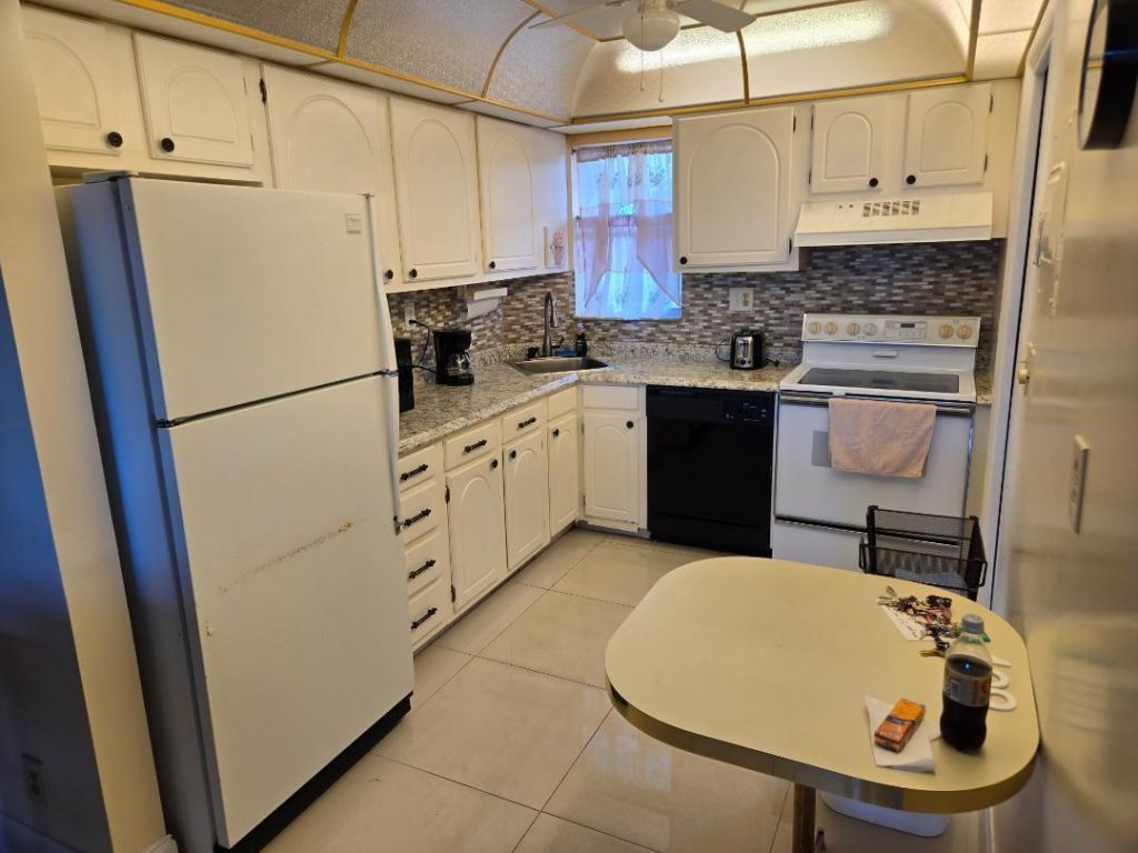 8900 Washington Boulevard, Unit 409, Pembroke Pines, FL 33025 Photo