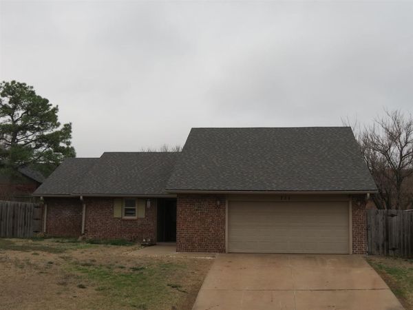 711 E Park Place, Stillwater, OK 74075