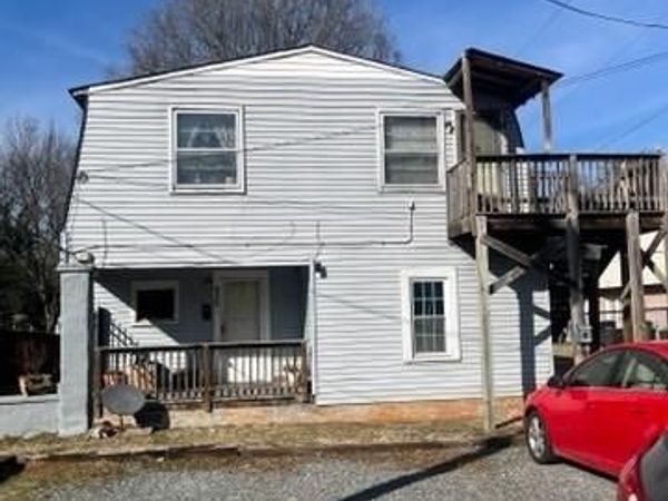 916 Rowan Street, Charlotte, NC 28208