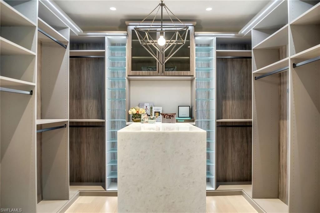122 Caribbean Rd, Naples, FL 34108 Photo