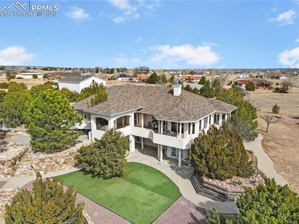 449 S Siesta Lane, Pueblo, CO 81007