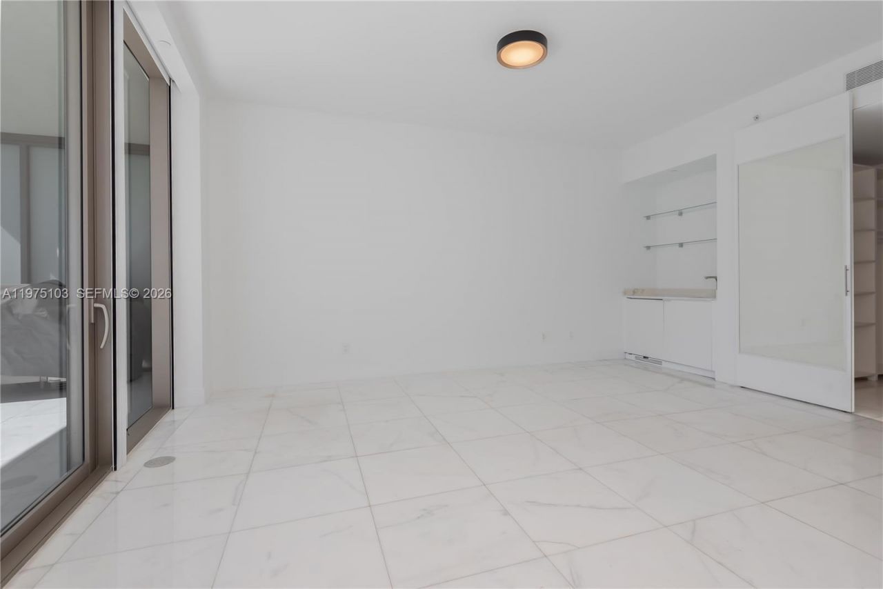 18975 Collins Ave , Unit 801, Sunny Isles Beach, FL 33160 Photo