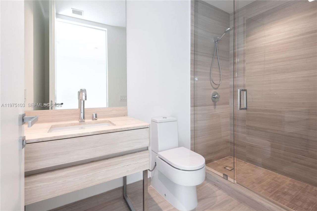 18975 Collins Ave , Unit 801, Sunny Isles Beach, FL 33160 Photo