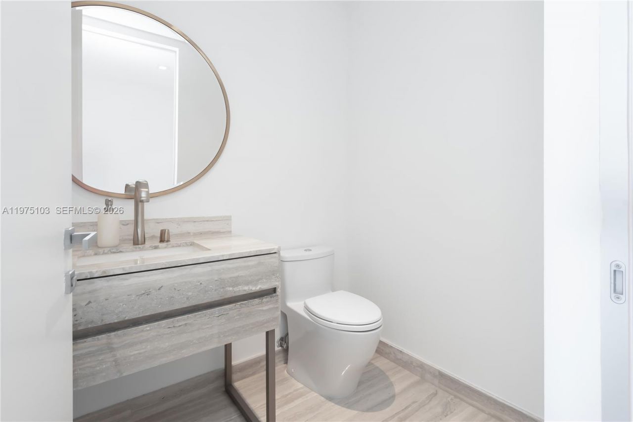 18975 Collins Ave , Unit 801, Sunny Isles Beach, FL 33160 Photo