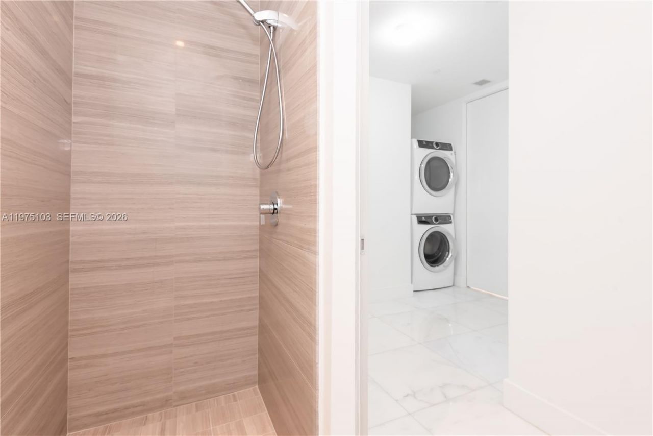 18975 Collins Ave , Unit 801, Sunny Isles Beach, FL 33160 Photo