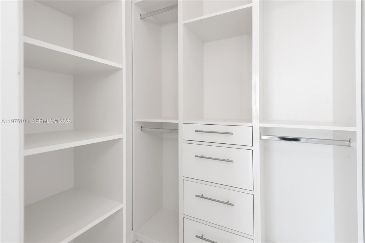 18975 Collins Ave , Unit 801, Sunny Isles Beach, FL 33160 Photo