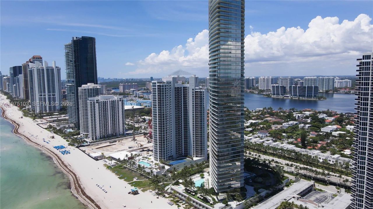 18975 Collins Ave , Unit 801, Sunny Isles Beach, FL 33160 Photo