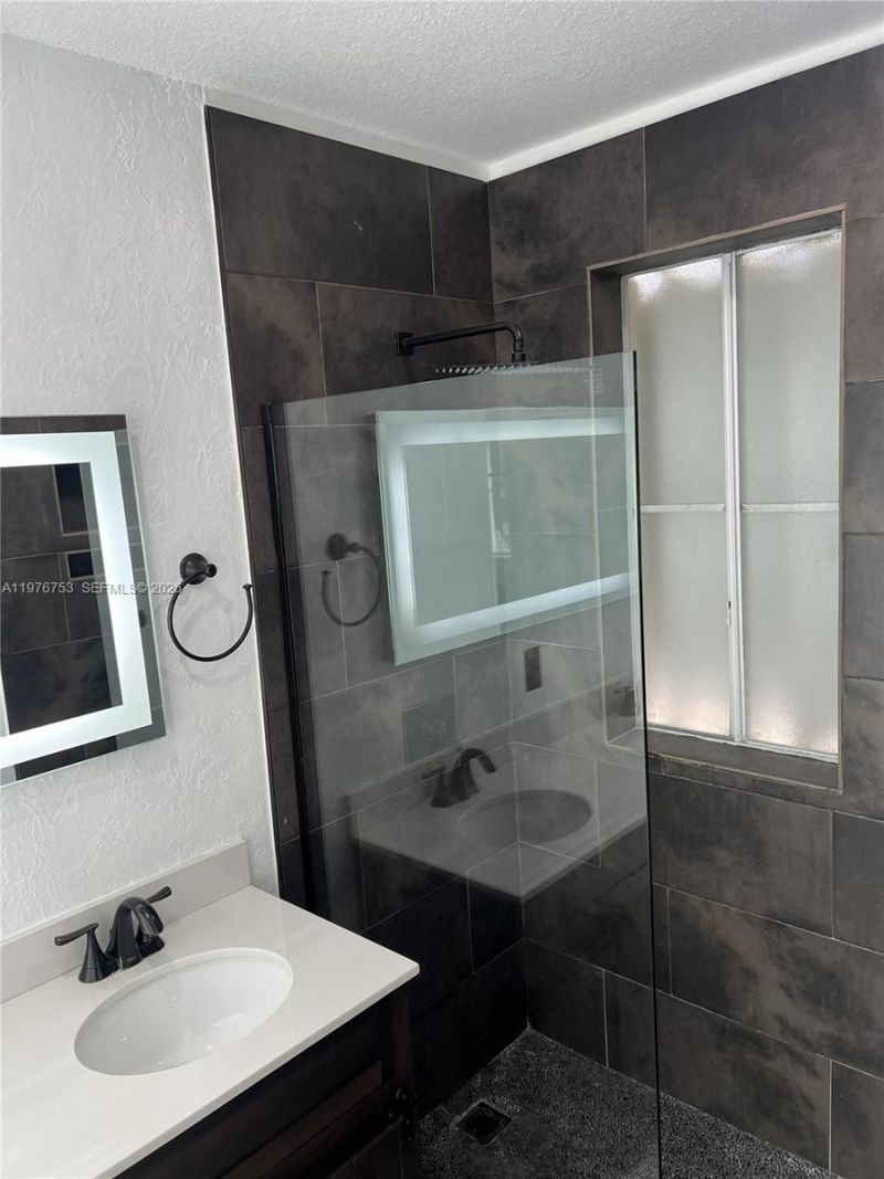 9000 W Flagler St , Unit 1, Miami, FL 33174 Photo