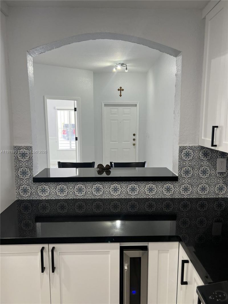 9000 W Flagler St , Unit 1, Miami, FL 33174 Photo