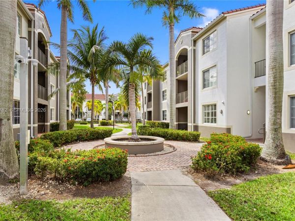 6851 SW 44th St , Unit 107, Miami, FL 33155