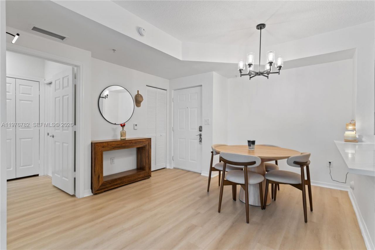 6851 SW 44th St , Unit 107, Miami, FL 33155 Photo