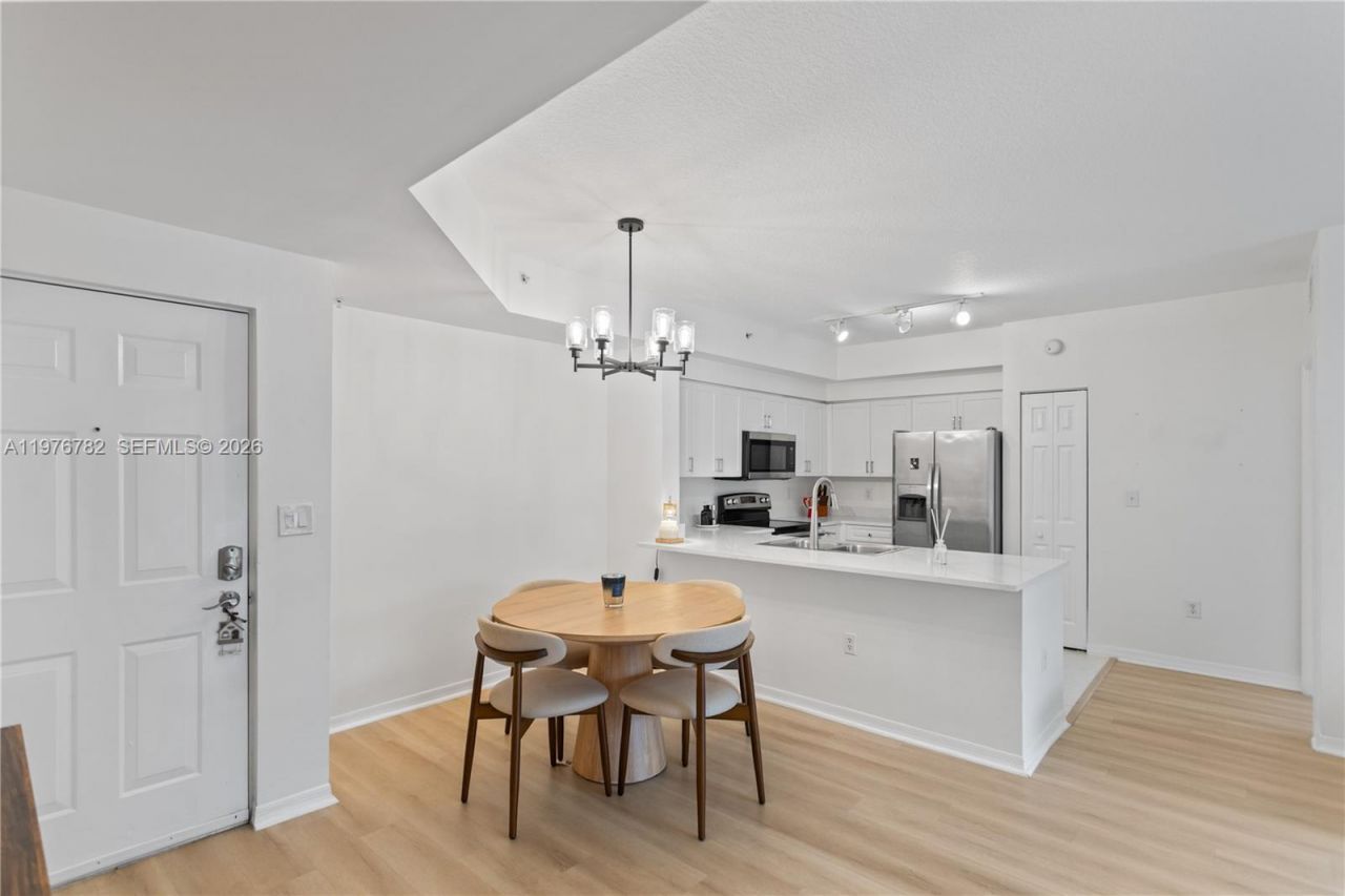 6851 SW 44th St , Unit 107, Miami, FL 33155 Photo