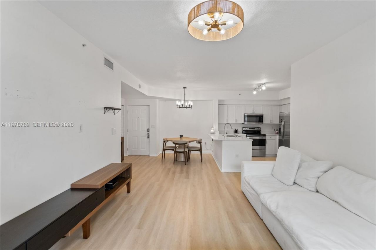 6851 SW 44th St , Unit 107, Miami, FL 33155 Photo