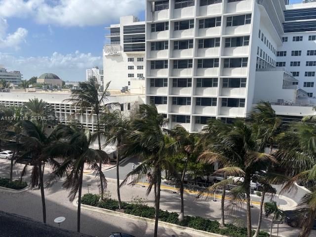 100 Lincoln Rd, Unit 531, Miami Beach, FL 33139 Photo