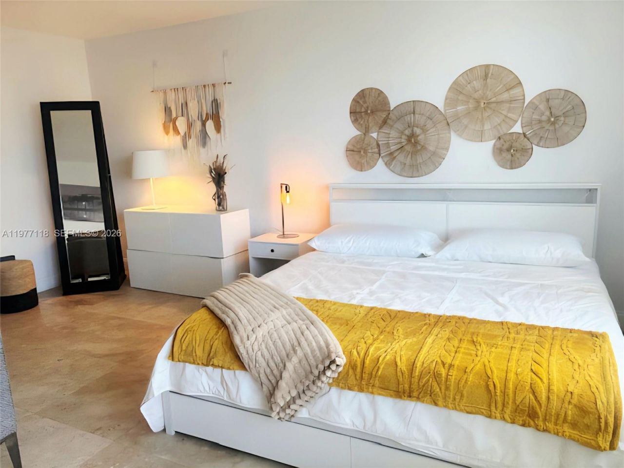 100 Lincoln Rd, Unit 531, Miami Beach, FL 33139 Photo