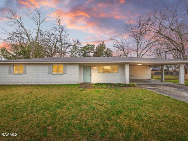 103 Maple Drive , Lafayette, LA 70506