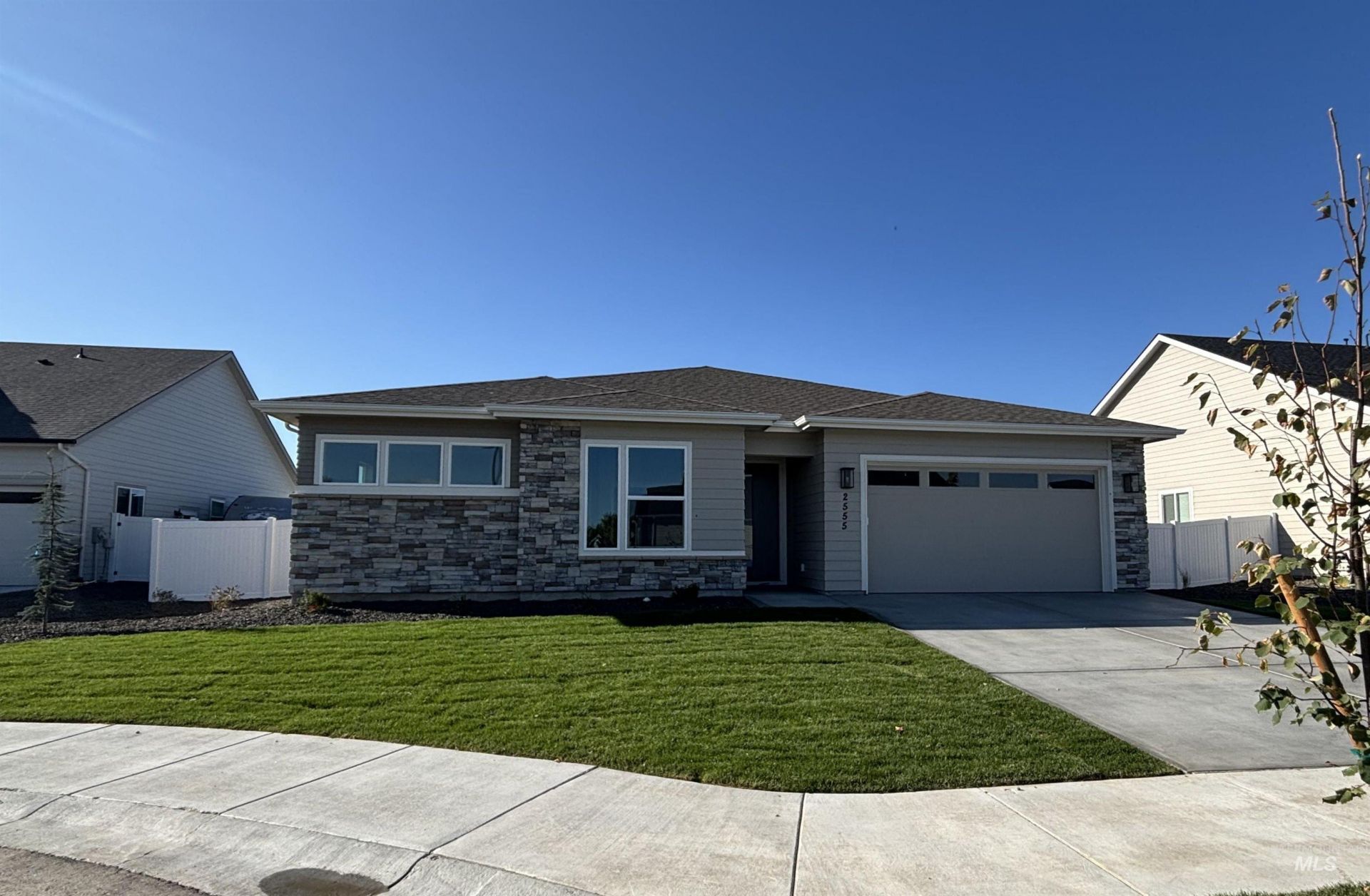 2555 E Skokie St, Eagle, ID 83616 Main Photo
