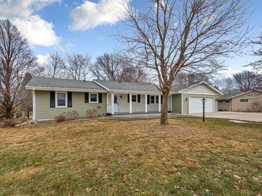 105 Kaukis Drive, Le Sueur, MN 56058