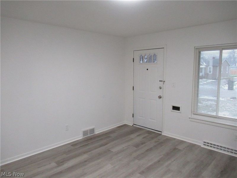 1811 E 298th Street, Wickliffe, OH 44092 Photo 7