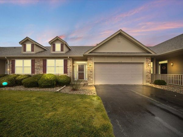 1318 Marigold Place, Schererville, IN 46375