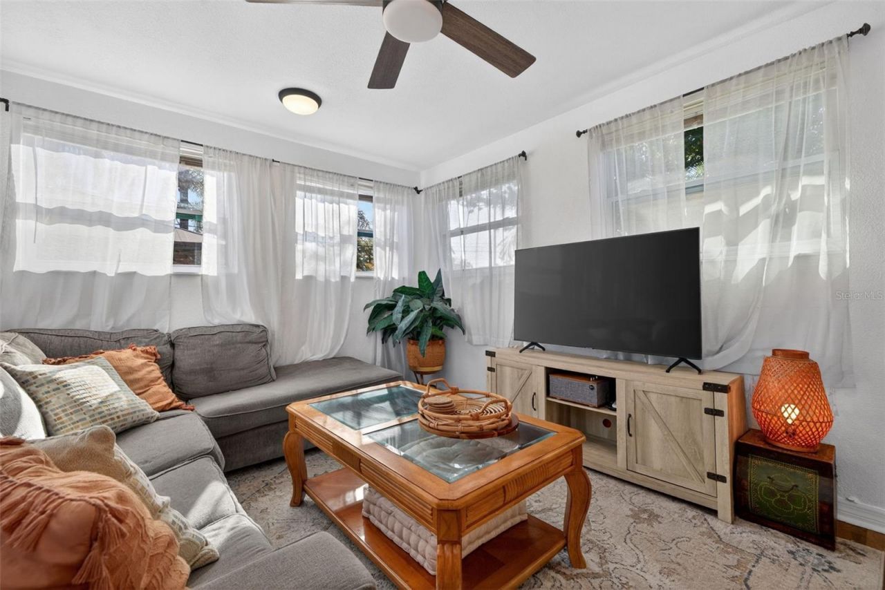 3911 21st Street N, Saint Petersburg, FL 33714 Photo