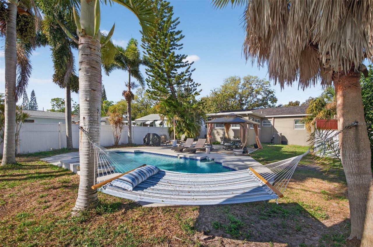 3911 21st Street N, Saint Petersburg, FL 33714 Photo