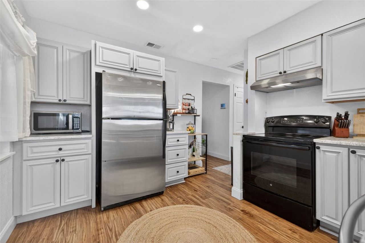 3911 21st Street N, Saint Petersburg, FL 33714 Photo