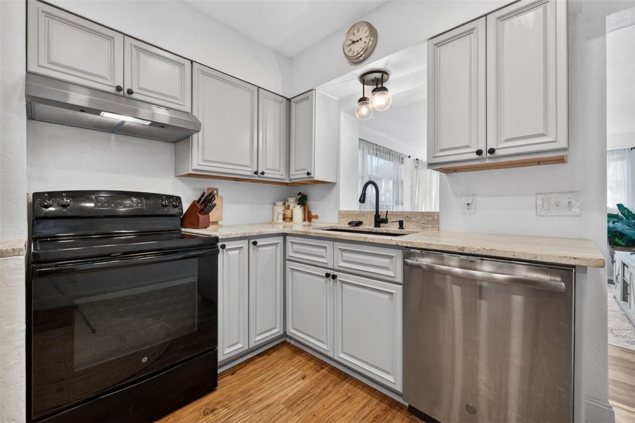 3911 21st Street N, Saint Petersburg, FL 33714 Photo