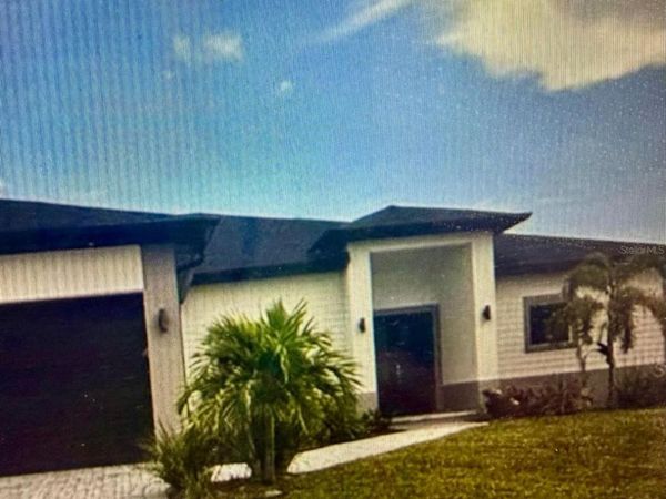 704 MINDORA AVENUE , LEHIGH ACRES, FL 33972